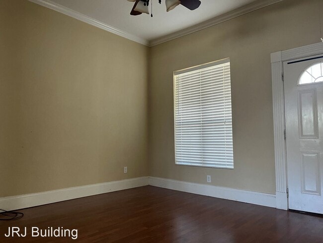 Building Photo - 2 br, 1 bath House - 915 Division Street