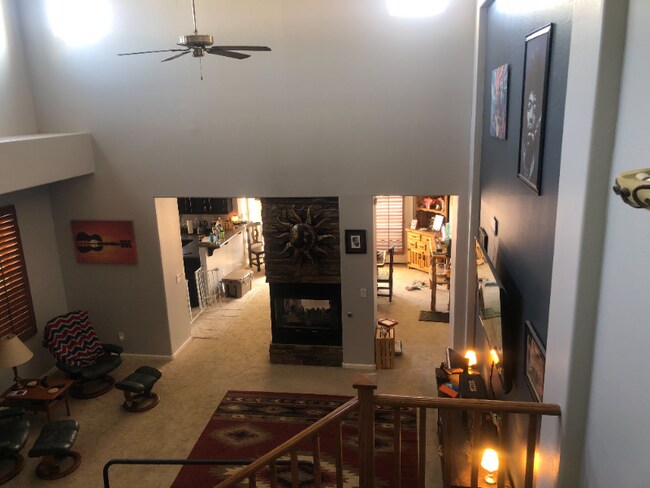 Foto del edificio - 15132 W Pershing St