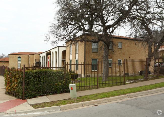 Building Photo - Spanish Garden Condominiums
