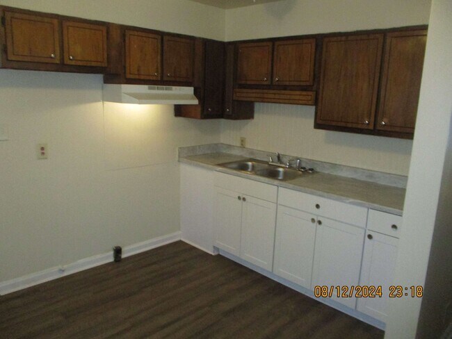 Foto del edificio - 1605 Edgerly Ave