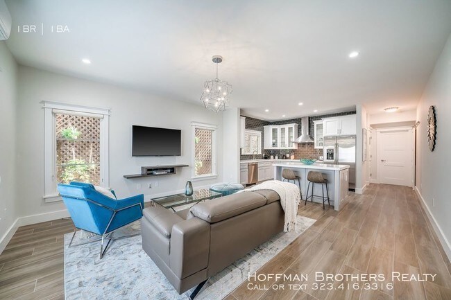 Building Photo - 721 N Alfred St, West Hollywood, CA 90069