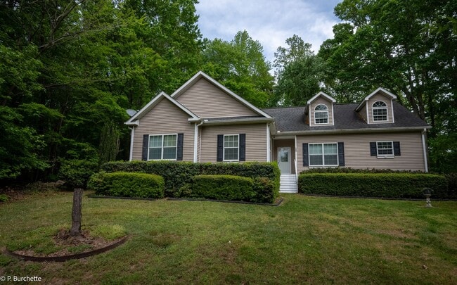 Move-In Ready 3BR / 2BA Home in Efland — Modern Comfort Awaits - Move-In Ready 3BR / 2BA Home in Efland — Modern Comfort Awaits