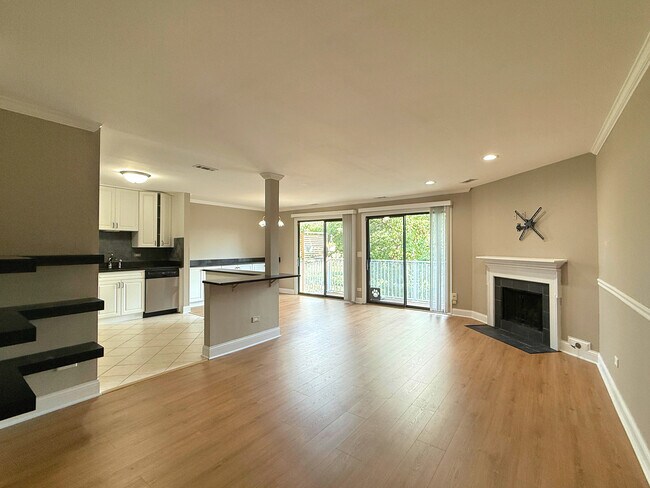 Building Photo - 941 Yosemite Trail