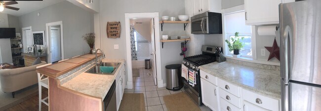 Enjoy the luxury of having the dishwasher scrub your plates! - 1927 Washington Street Northeast
