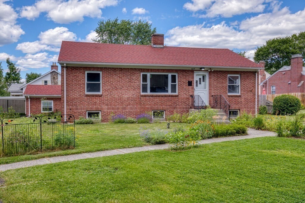 Foto principal - 485 Hamilton St