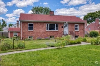 Building Photo - 485 Hamilton St