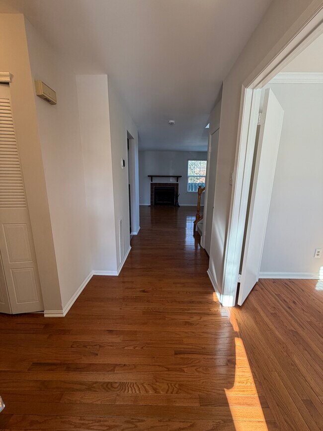 Foto del edificio - 660 Bayberry Ln