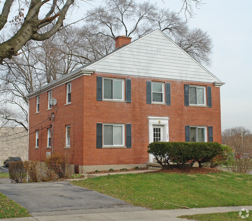 Building Photo - 557 Aberdeen Ave