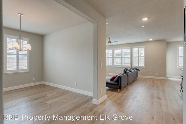 Building Photo - 5 br, 3 bath House - 7748 Finnhorse Way