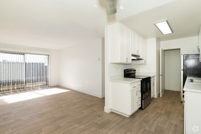 2HAB, 2BA - Terre at 989 Peach