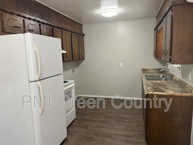 Foto del edificio - 618 N Fairland Ave