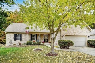 Building Photo - 1556 Deerwoods Dr