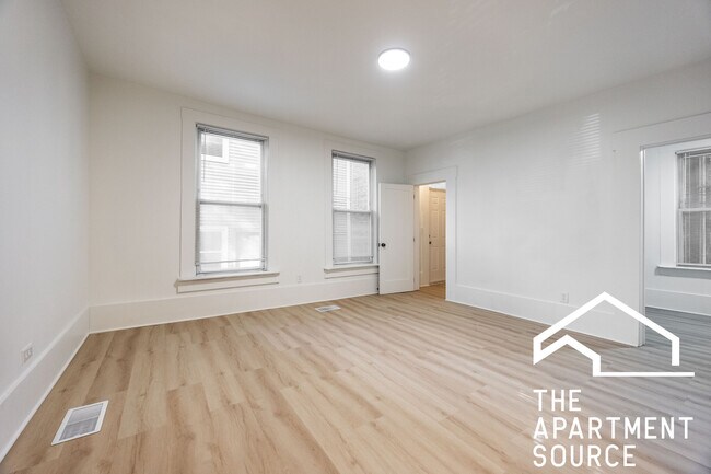 Foto del edificio - 2301 N Leavitt St