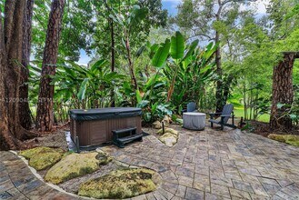 Building Photo - 12466 Quercus Ln