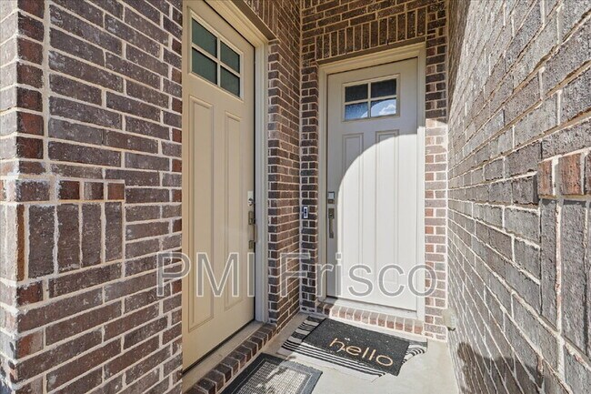 Building Photo - 8316 Catalpa Ln