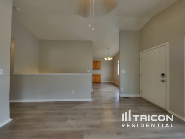 Building Photo - 510 N 30th Ave Ct