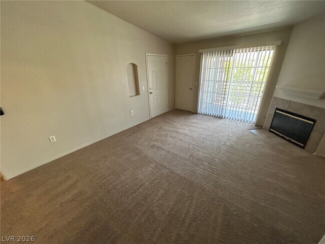 Foto del edificio - 3318 N Decatur Blvd