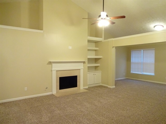 Foto del edificio - 256 Sandstone Dr