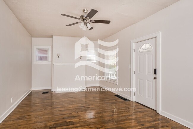 Building Photo - 1727 Klerner Ln