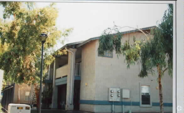 Primary Photo - Ivyglen Townhouses Association