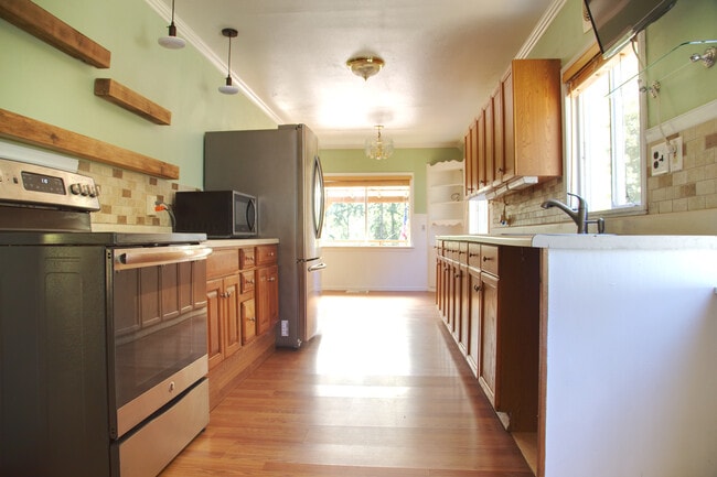 Building Photo - 211 Moonstone Plz