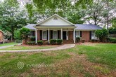 Foto principal - 6000 Sheppard Ct