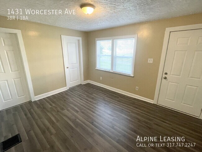 Foto del edificio - 1431 Worcester Ave