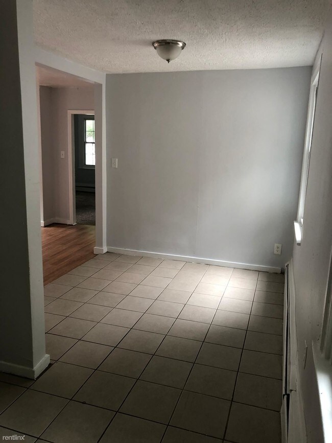 Building Photo - 4 br, 1 bath  - 369 Shelton Ave Fl 2