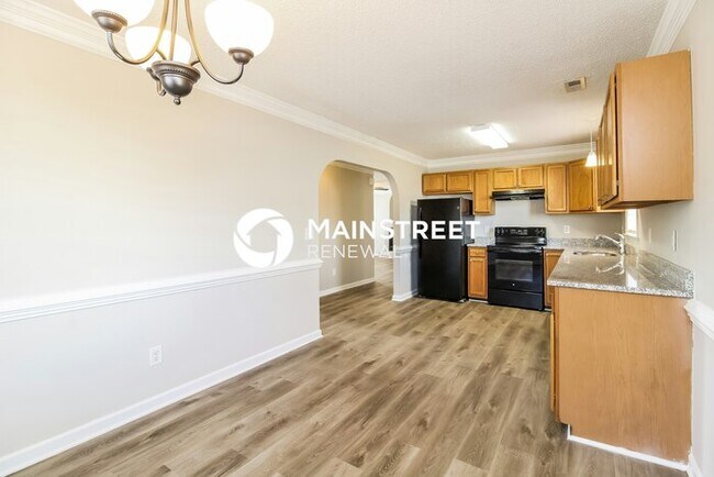 Foto del edificio - 3 Bedroom Pet-Friendly Home in Winston-Sal...