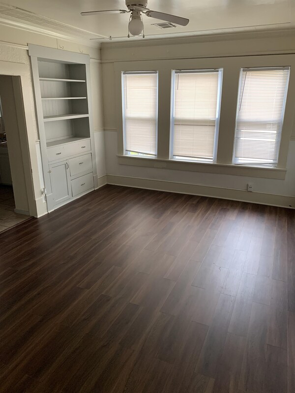 Building Photo - 526 N McKinley Ave