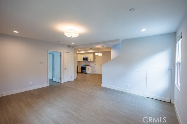 Foto del edificio - 118 N Oak Ave