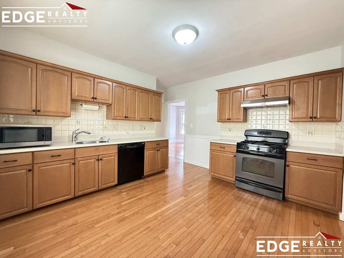 Photo - 39 Foster St. Unit 1