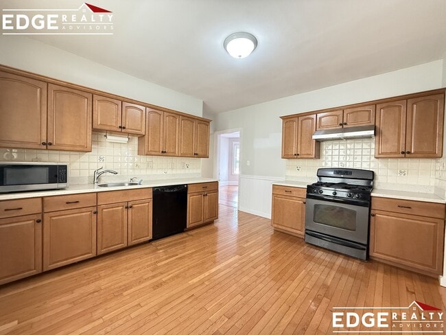 Photo - 39 Foster St Apartment