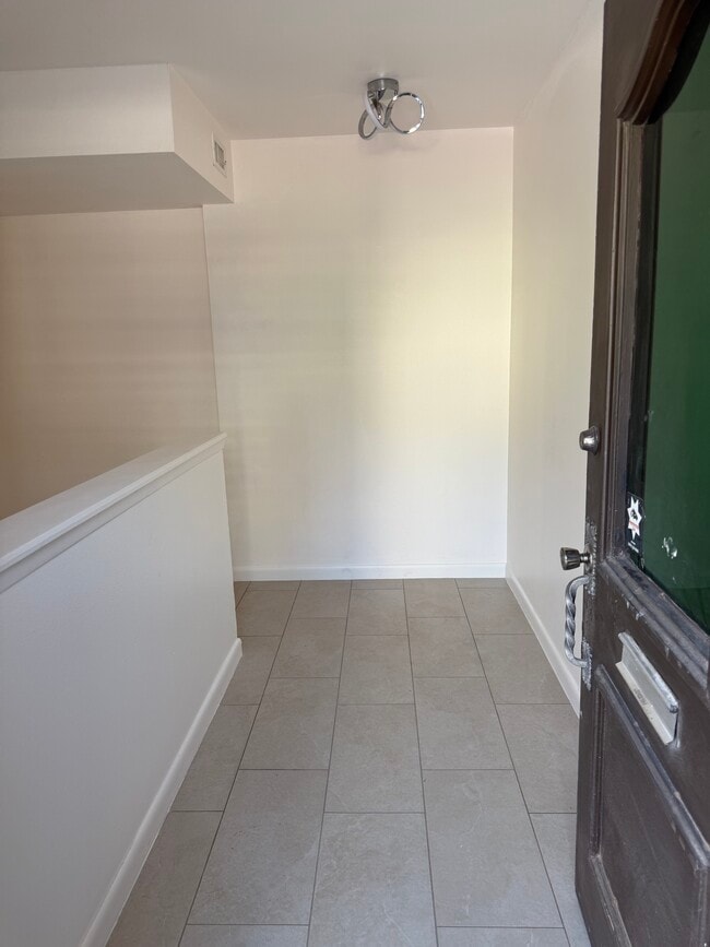 Foto del edificio - 4800 N Stanton St