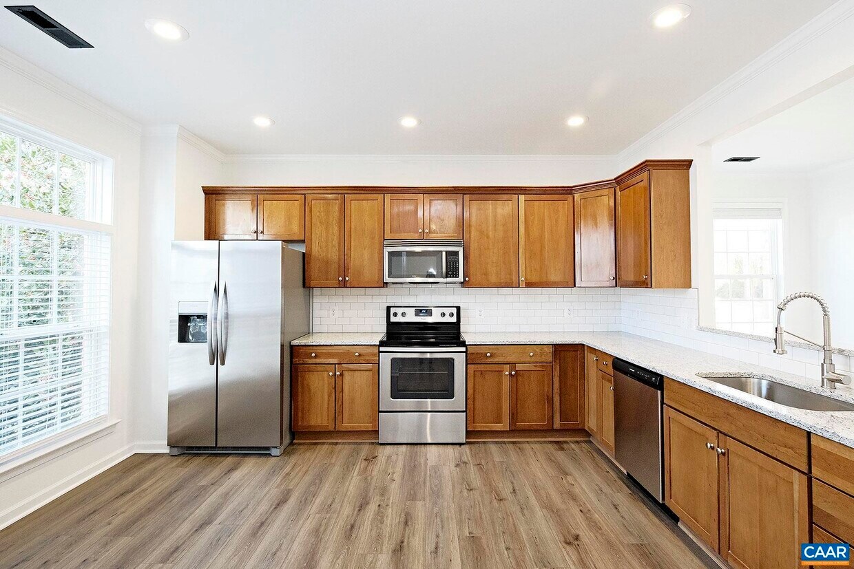 Foto principal - 1721 Albemarle Pippen Ct