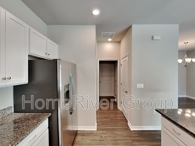 Foto del edificio - 2386 Baird St