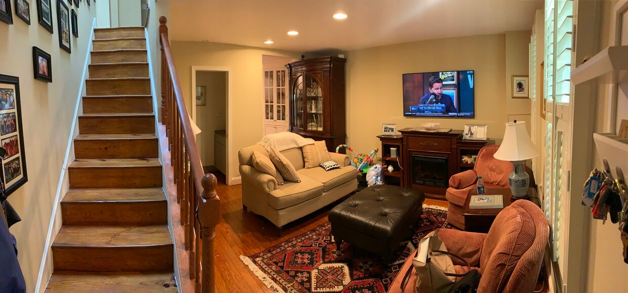Photo - 322 Kentucky Ave SE (Washington, DC)