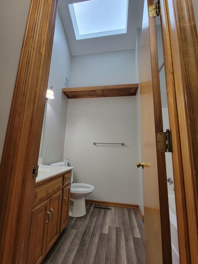 Foto del edificio - Large Home for Rent in Independence