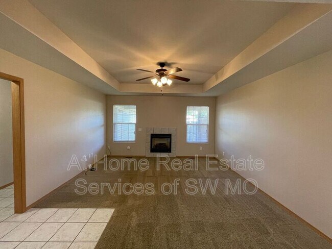 Foto del edificio - 3868 S Jonathan Ave