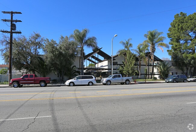 Foto del edificio - Pacifica East Apartments
