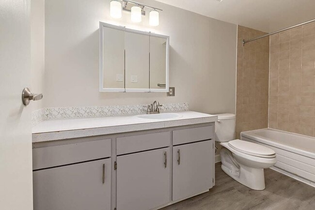 Building Photo - Jason Apartments