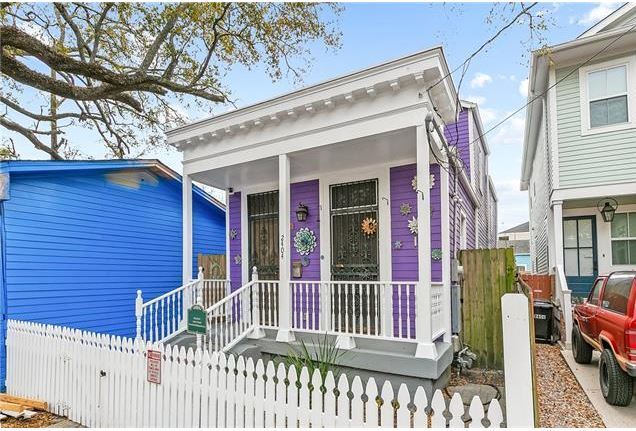 Foto del edificio - 2404 Bienville St