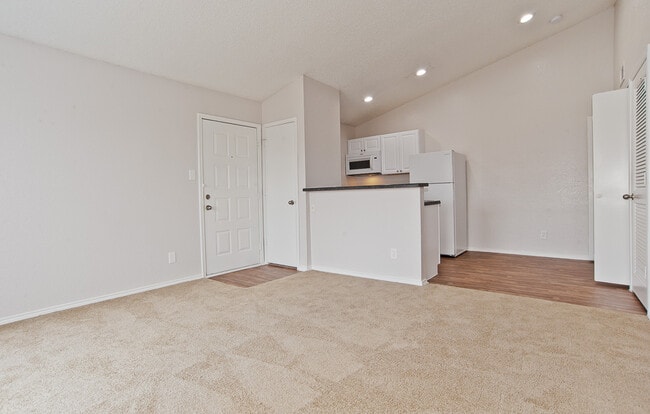 Foto del edificio - Oakwood Condos Bedford