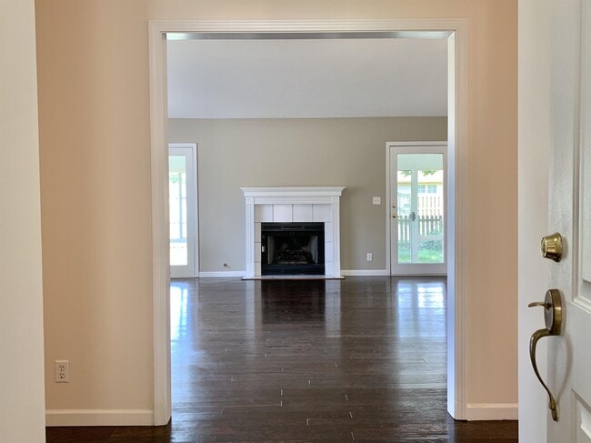 Building Photo - 3508 Tilbury Ct