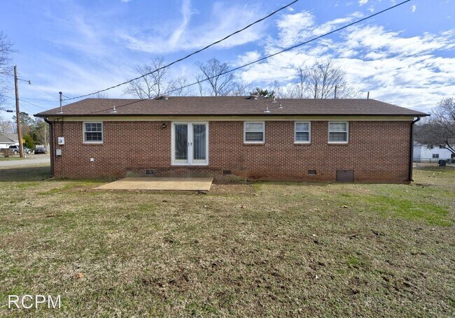 Building Photo - 3 br, 2 bath House - 607 Beaty Street