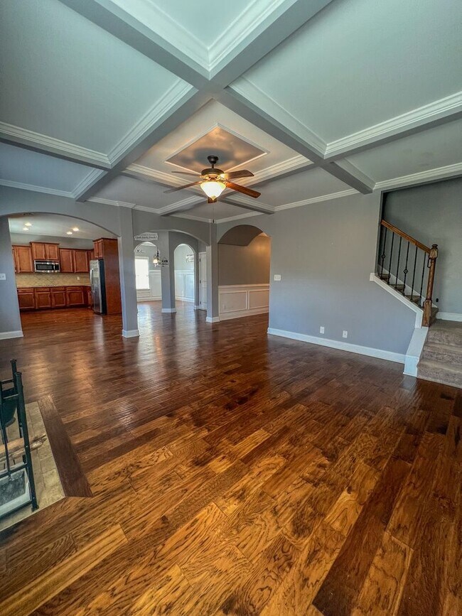 Foto del edificio - Short Term Leases Options! Gorgeous 5 Bedr...