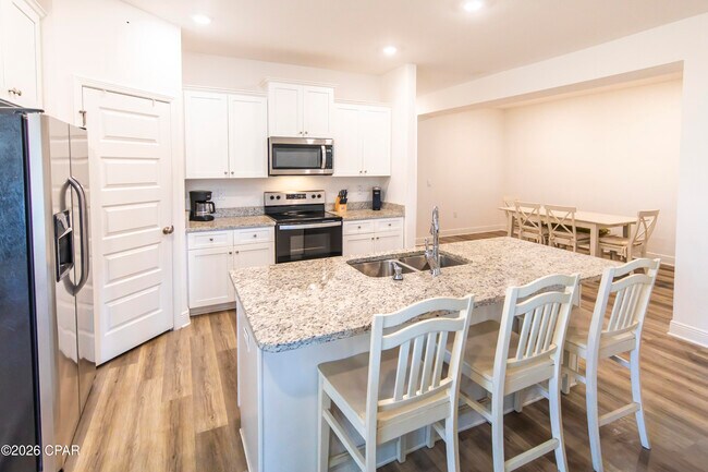 Foto del edificio - 609 Hancock Wy