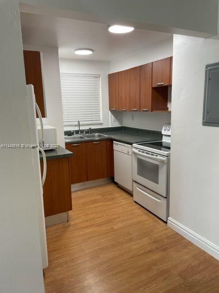 Foto del edificio - 8810 Fontainebleau Blvd