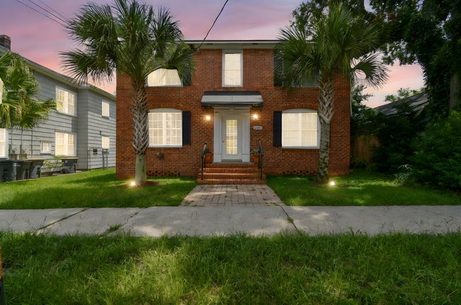 Building Photo - 3658 Herschel St