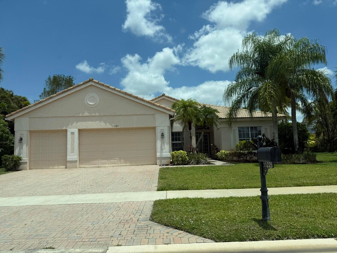 Primary Photo - 11225 Manderly Ln